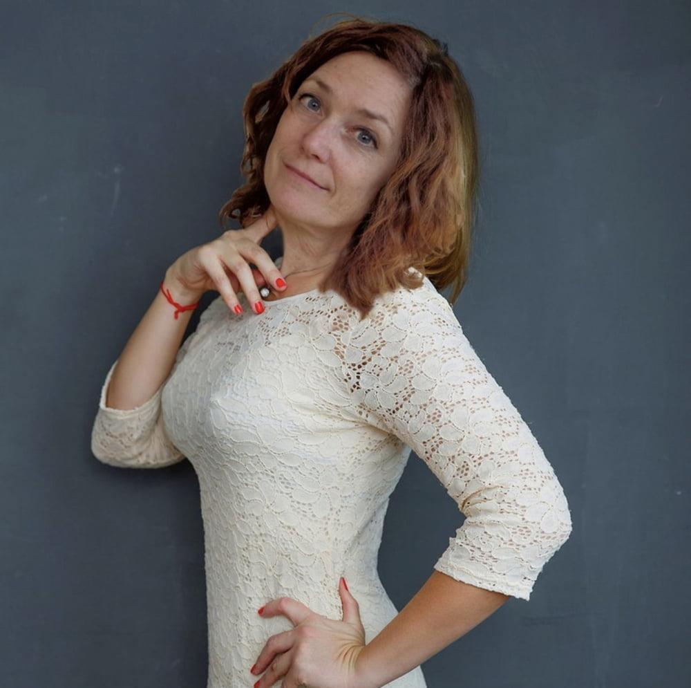 25P New French Milf Vendeuse - part 2