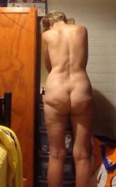 25P Mature MILF Exposed