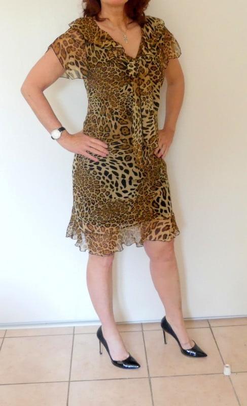 25P New French Milf Vendeuse - part 1