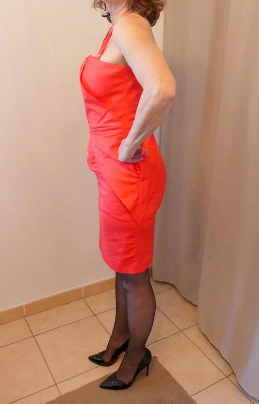 25P New French Milf Vendeuse - part 1