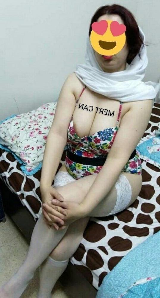 11P Egypt MILF Mom Turbaned