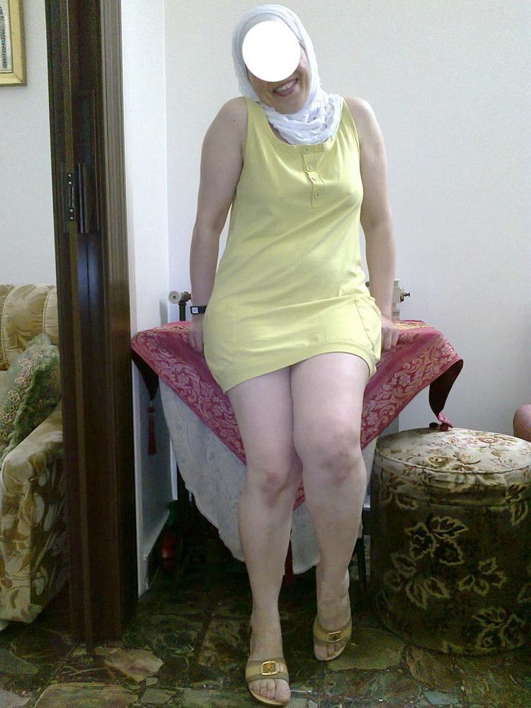 11P Egypt MILF Mom Turbaned