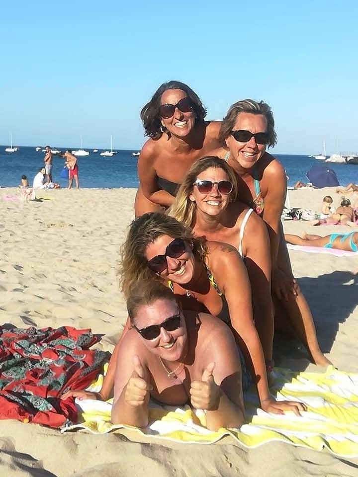 22P Hot milfs