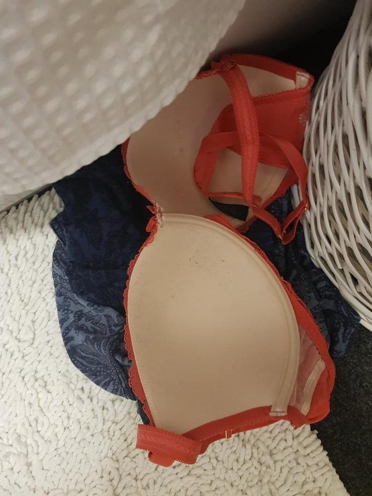 17P Jayne UK milf underwear selection