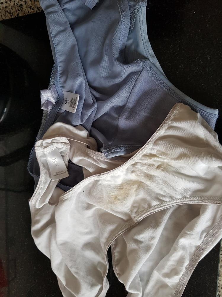 17P Jayne UK milf underwear selection
