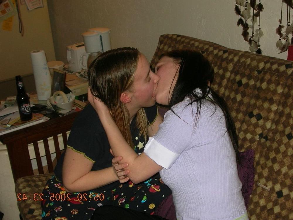 25P Hotwives loving each other