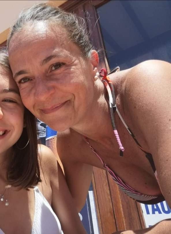 21P Hot milfs