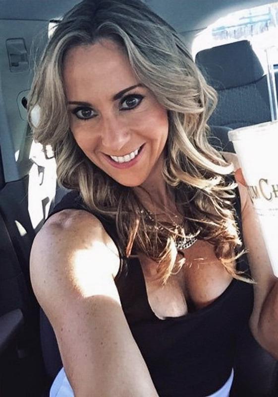 5P Milf Preview (Amanda)