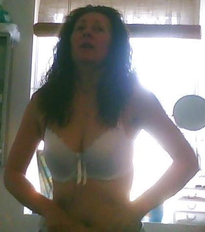 25P Jayne Midlands UK milf 36dd