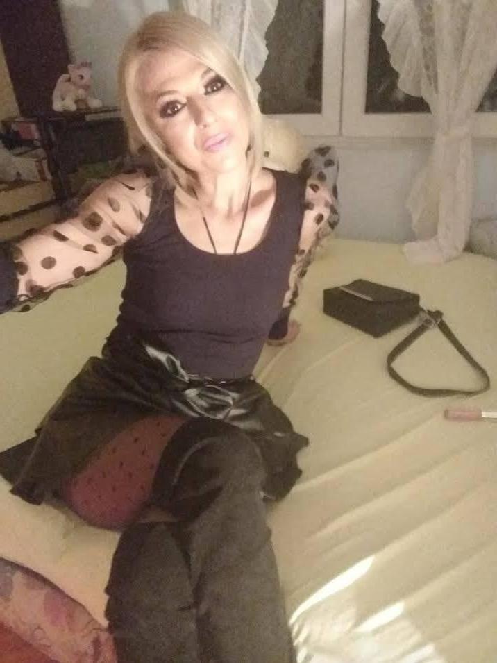 25P Vesna Serbian MILF