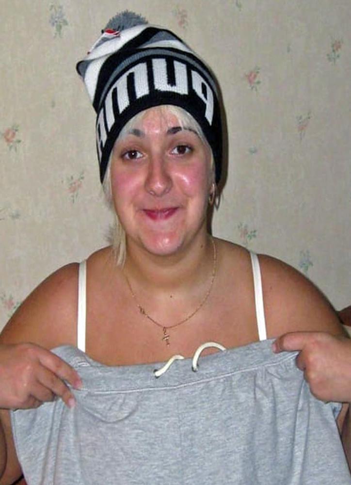 12P Young lesbian Skype friend show her new bra