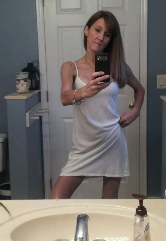 12P Skinny Milf Slut