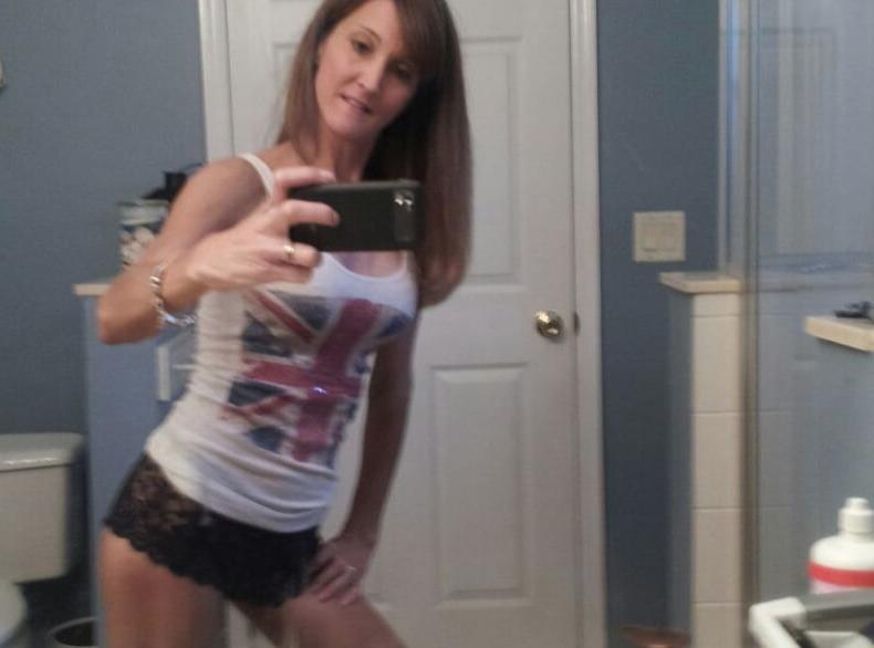 12P Skinny Milf Slut