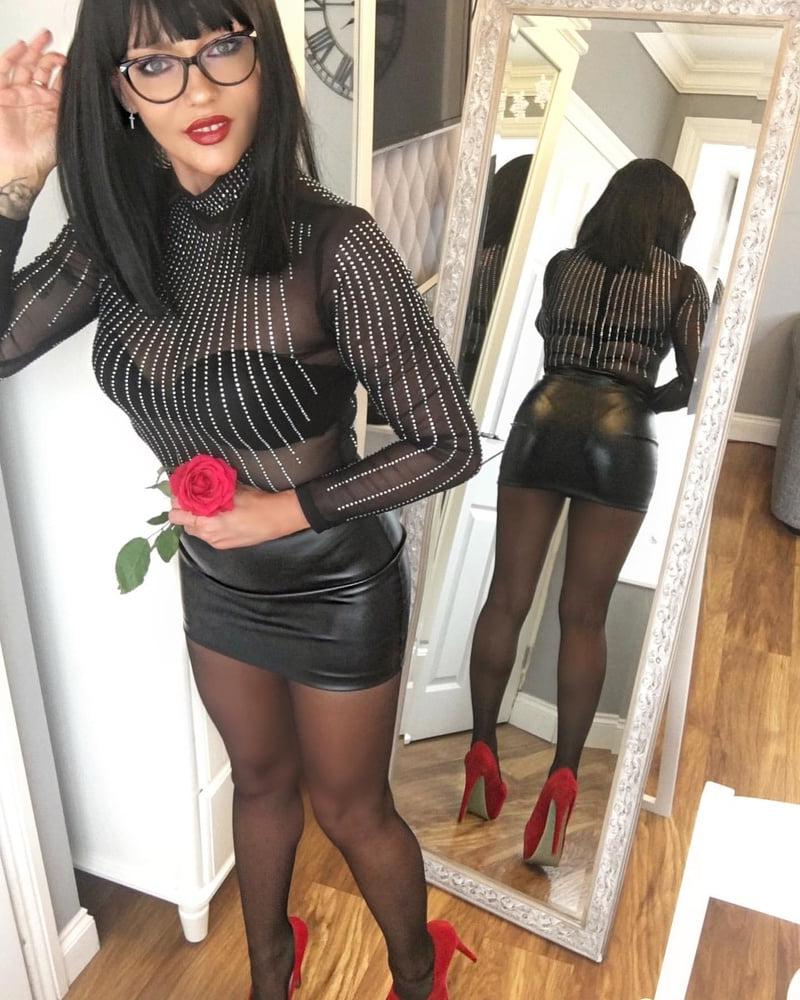 25P Milf Married Pantyhose Model Mom
