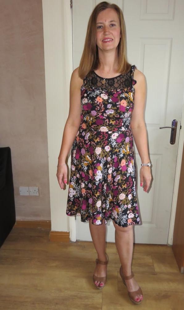 25P Exposed Whore Sue Milf UK