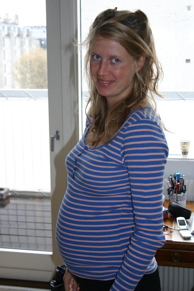 25P Sexy Blonde Goes From Skinny Bride To Pregnant MILF