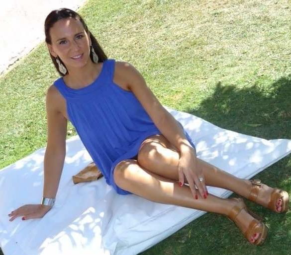 22P Hot milfs