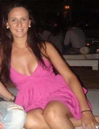 22P Hot milfs