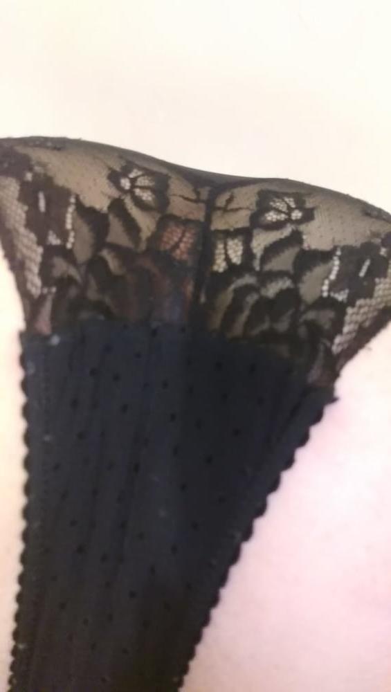 9P Tall German Milf