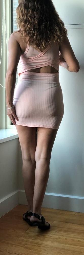 25P Reposting Amateur Hot Panty Pics
