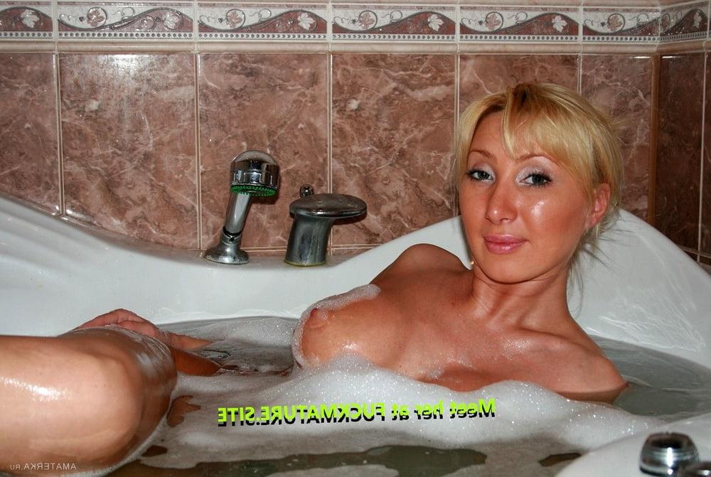 25P Bimbo Milf Viktoriya