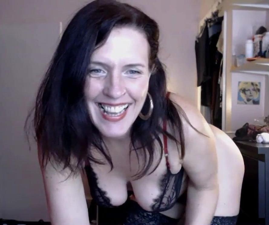 25P Schöne und vollbusige MILFs 42