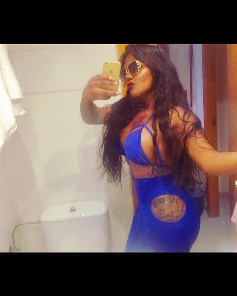 25P Yorrana Hot Ebony Latina Milf