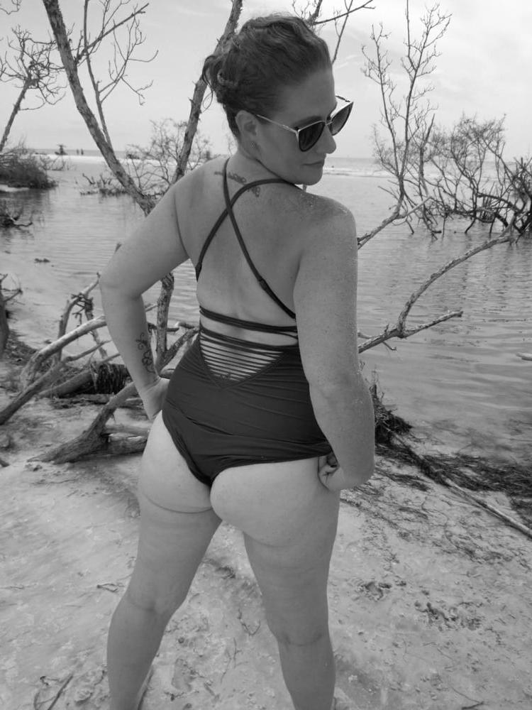 25P busty milf