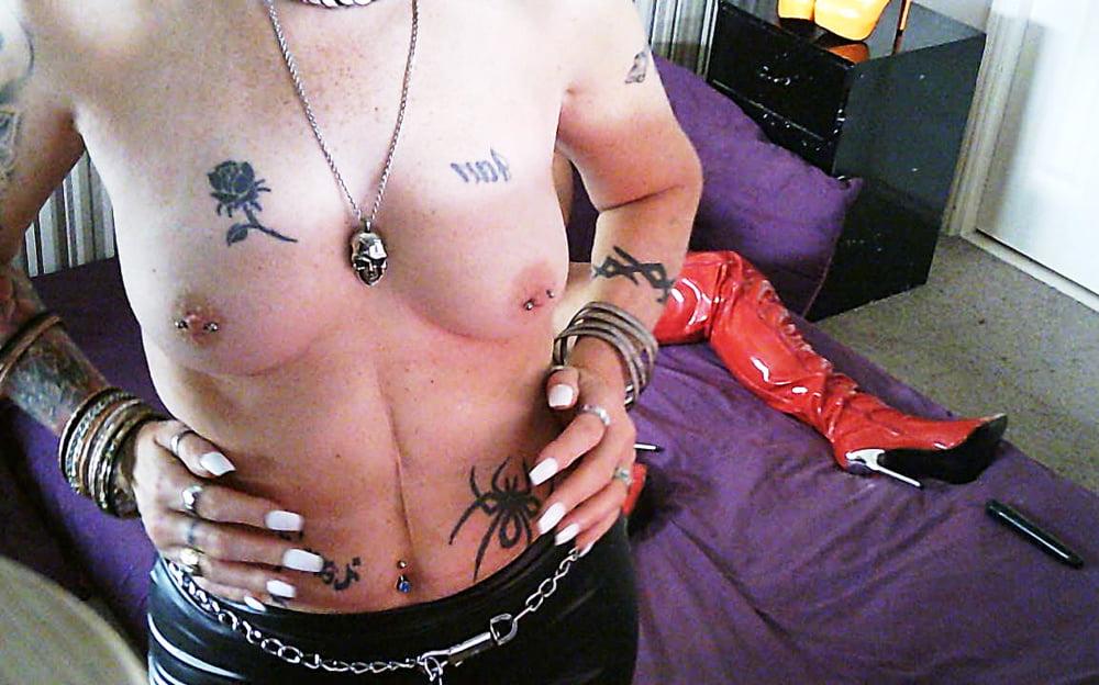 9P My Newcastle Milf Whore's False Nails and Tattoos Fetish