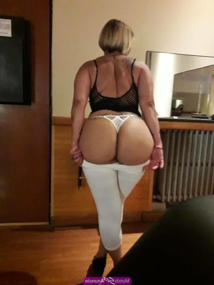 25P Sexy milf