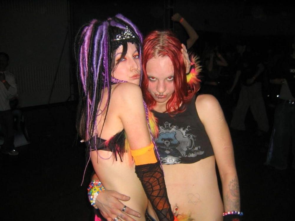 15P Horny Amateur Gothic Slut