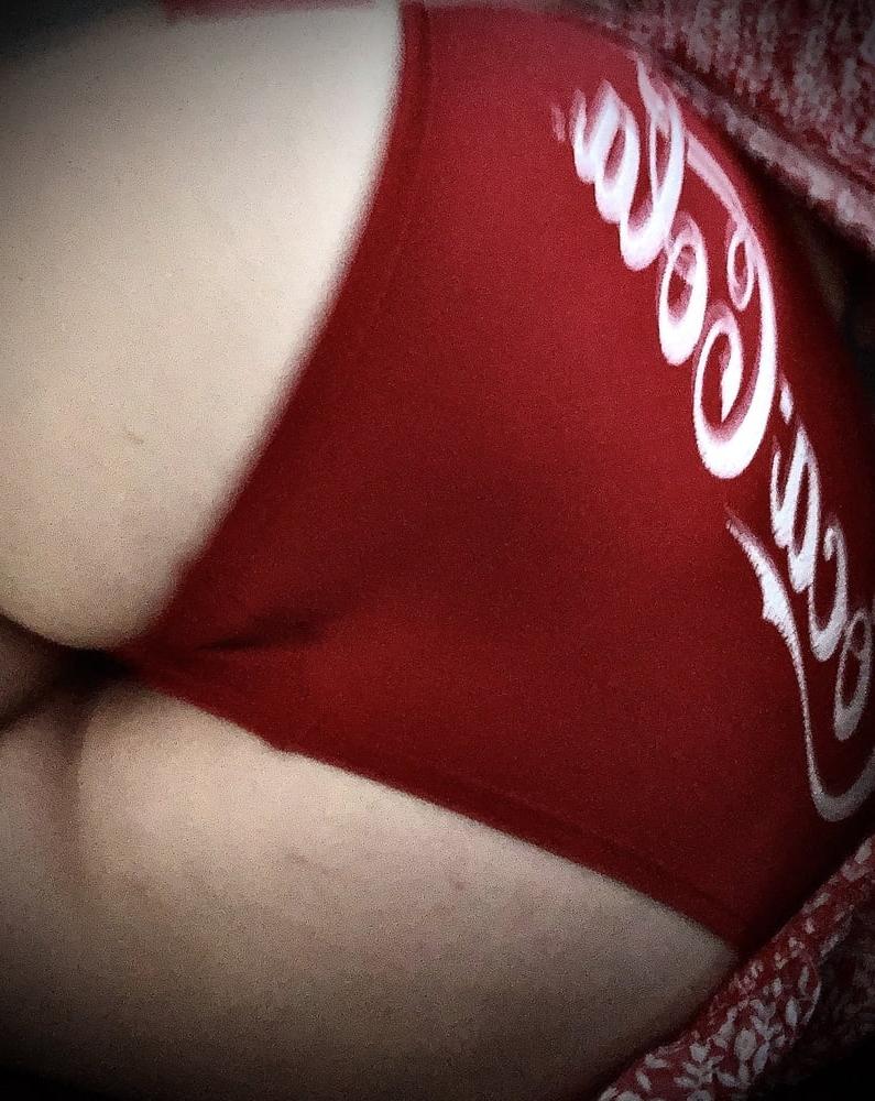8P Panty Thong Perfect Ass Wife Milf