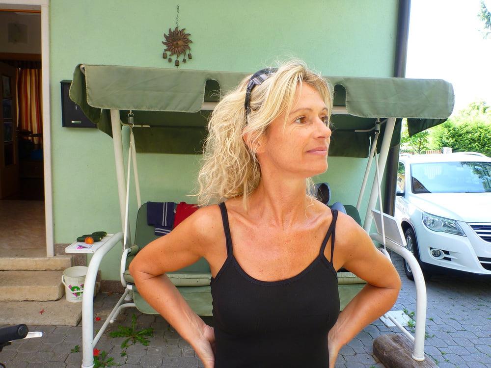25P Italian Slim fit milf slut