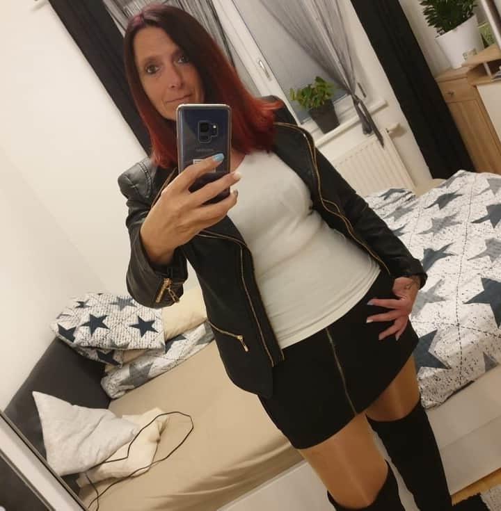 12P Billige MILF Susann