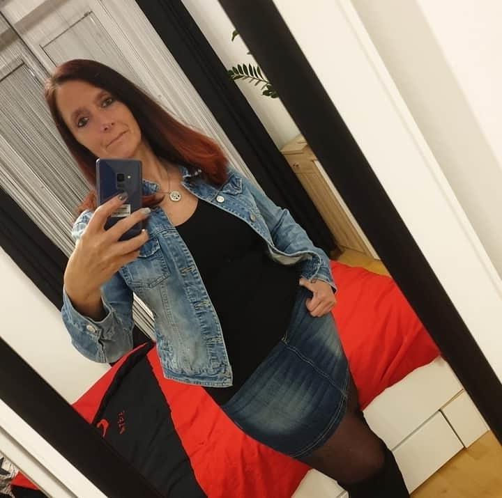 12P Billige MILF Susann