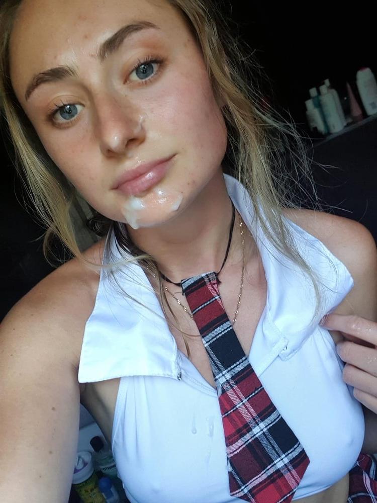 25P Puus and pits, asses and tits! Milfs too.