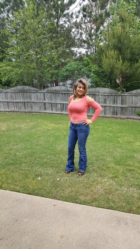 25P Nude Amateur Mature Latina