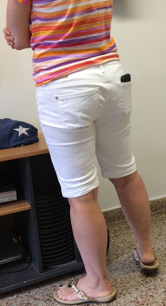 23P When a Milf wears white