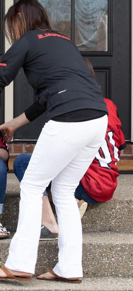 23P When a Milf wears white