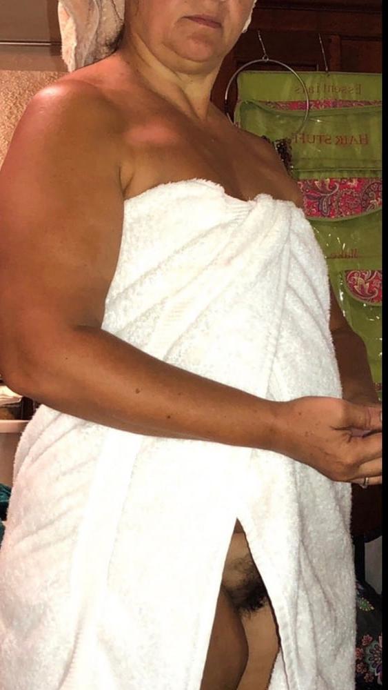 23P When a Milf wears white