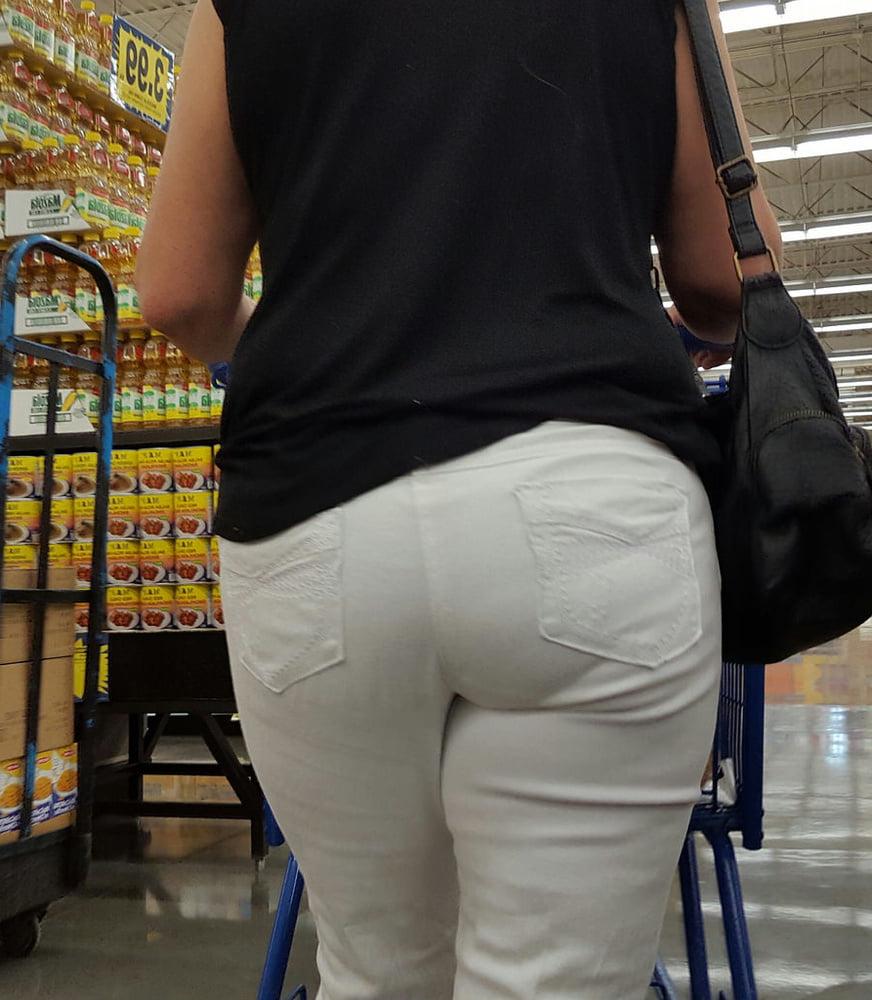 23P When a Milf wears white