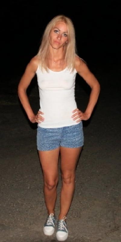 25P Mature Amateur Clothed 24