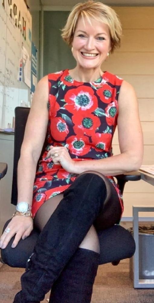 25P Mature Amateur Clothed 24