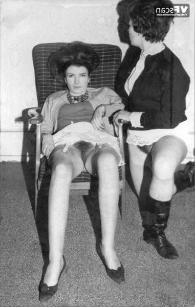 25P Vintage Lesbians
