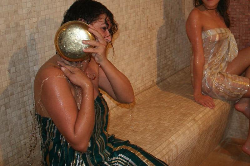25P Turkish MILF Bath Hamam Mom Amateur