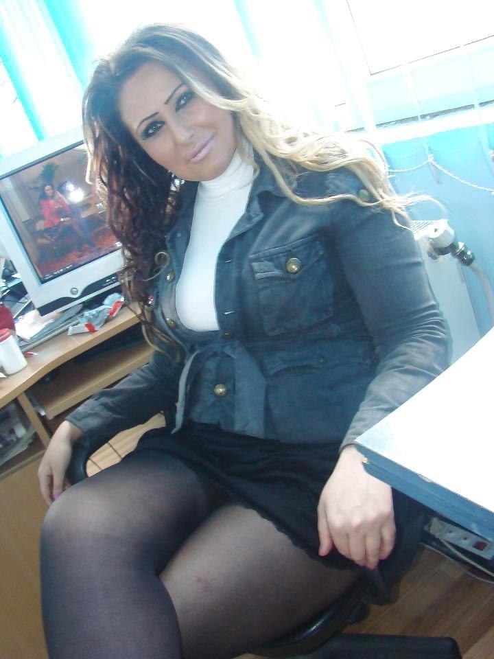 18P slutty milf that makes my dick hard