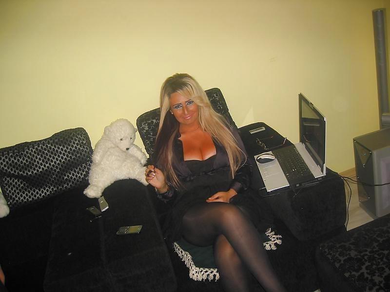 18P slutty milf that makes my dick hard
