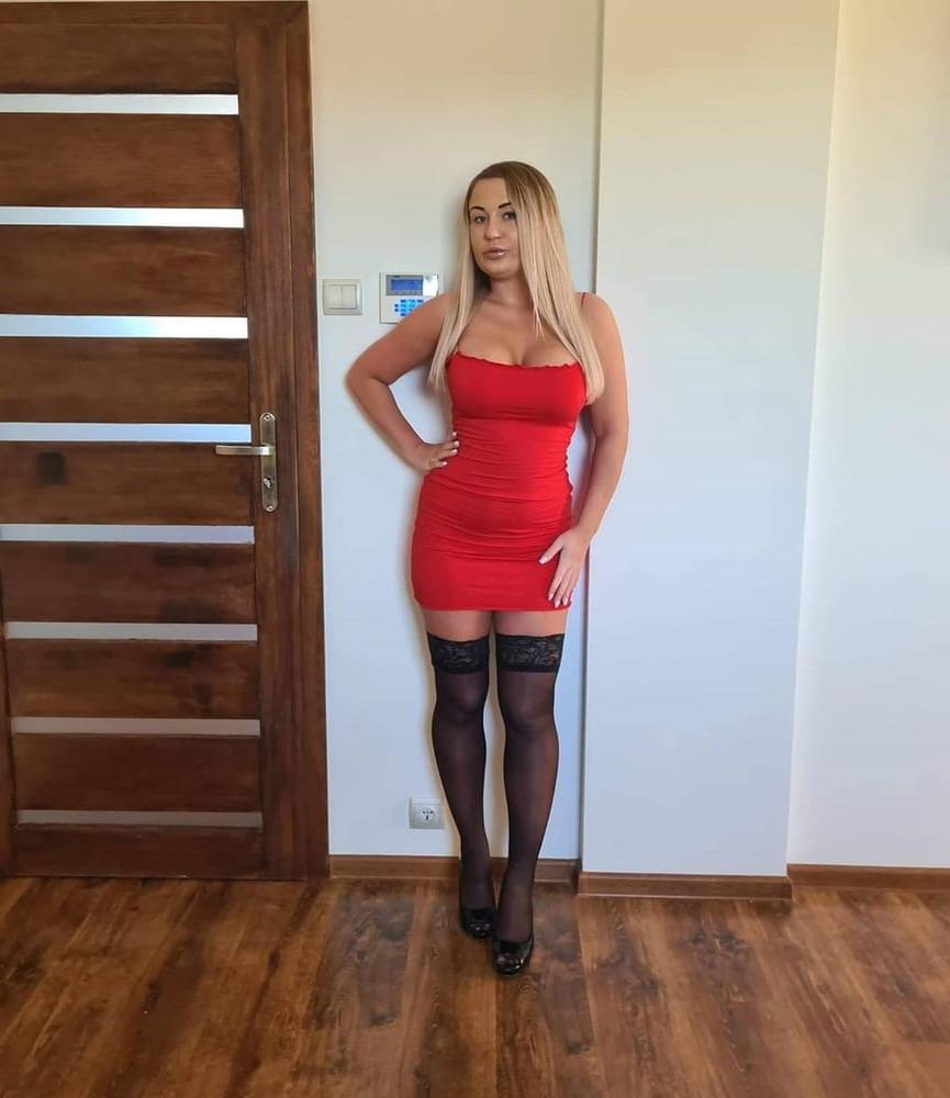 25P Horny amateur MILF Dana with great big tits