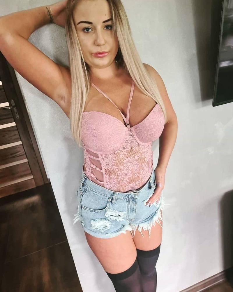 25P Horny amateur MILF Dana with great big tits