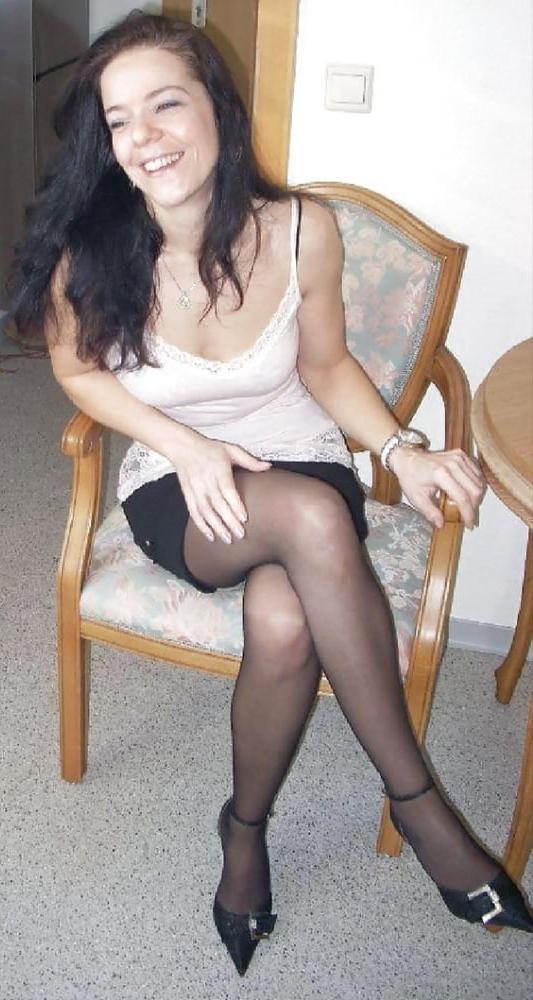 25P Mature Amateur Clothed 22